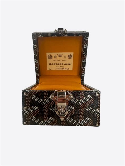 goyard regence trunk price